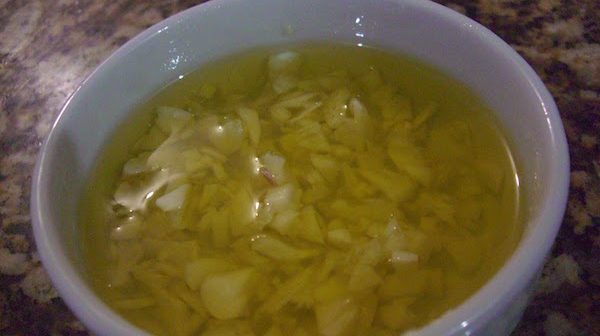 azeite com alho picado