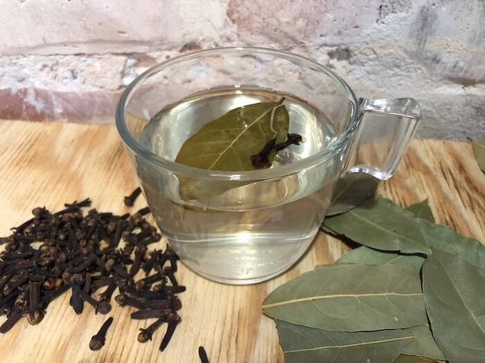 chá de folhas de louro